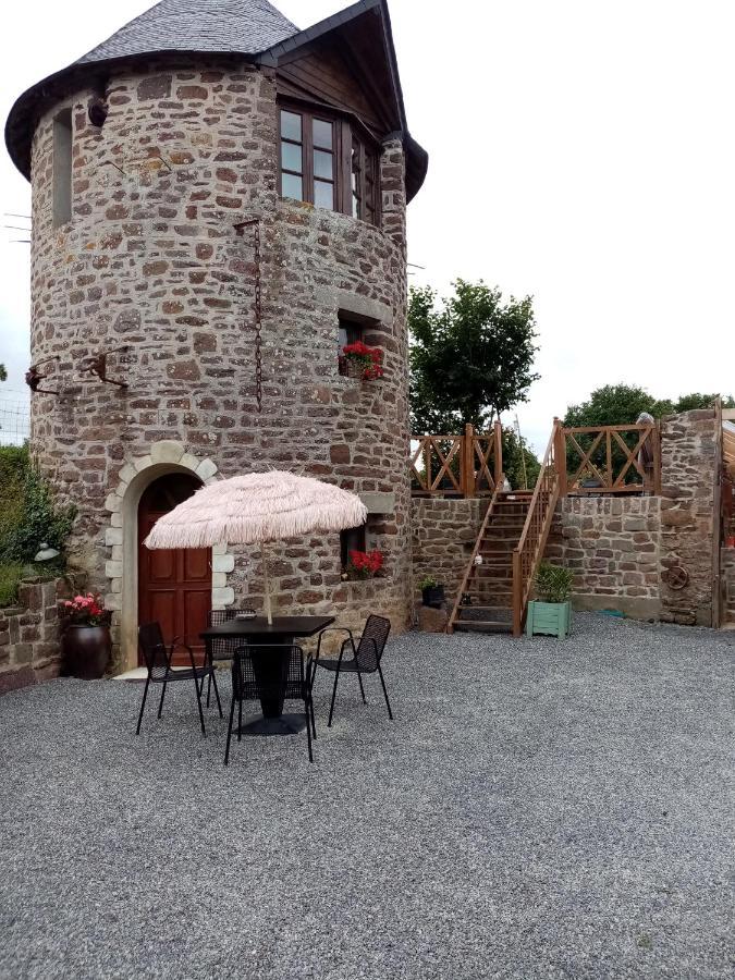 La Tour De Ver Gite Atypique Possibilite Table D'Hotes Sur Reservation Kültér fotó