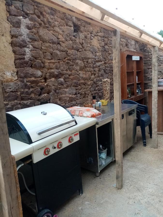 La Tour De Ver Gite Atypique Possibilite Table D'Hotes Sur Reservation Kültér fotó