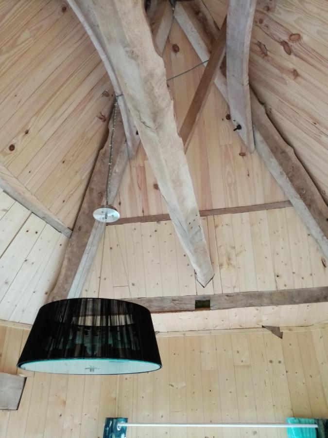 La Tour De Ver Gite Atypique Possibilite Table D'Hotes Sur Reservation Kültér fotó